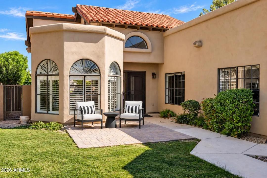 Real Estate Picture 5