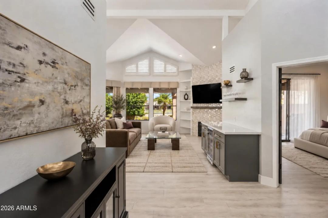 Real Estate Picture 6