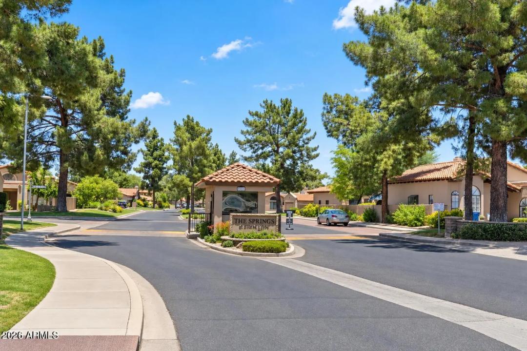 Real Estate Picture 1