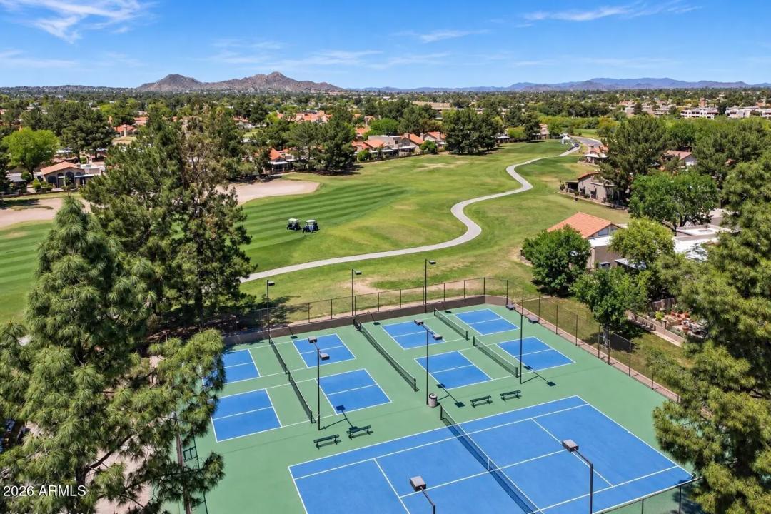 Real Estate Picture 26