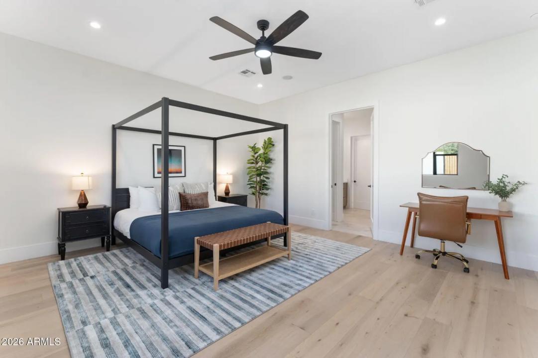 Real Estate Picture 21