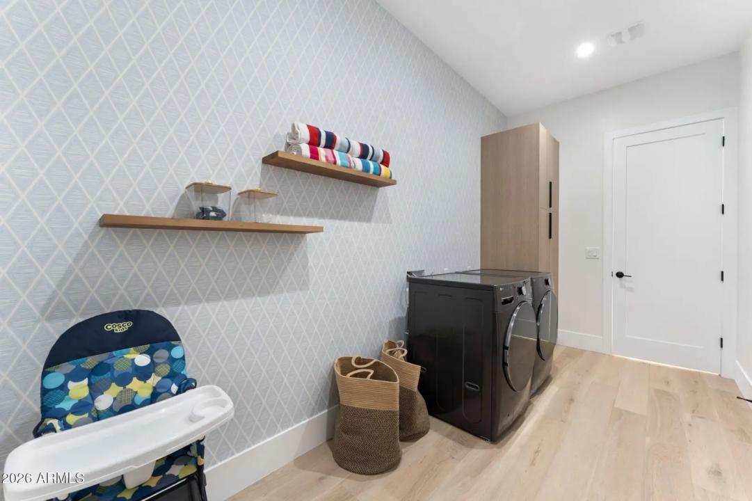 Real Estate Picture 28