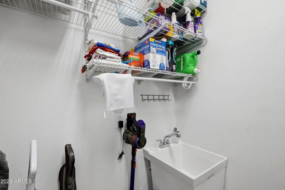 Real Estate Picture 14