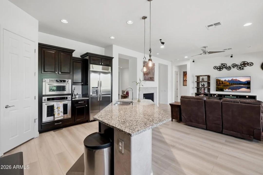 Real Estate Picture 26