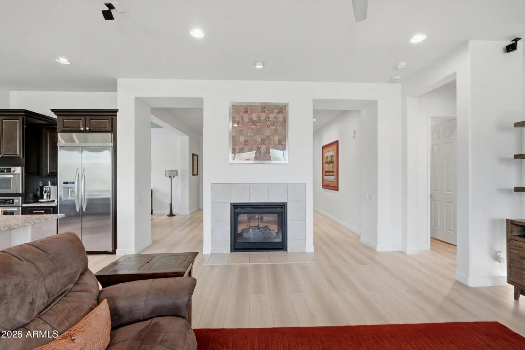 Real Estate Picture 35