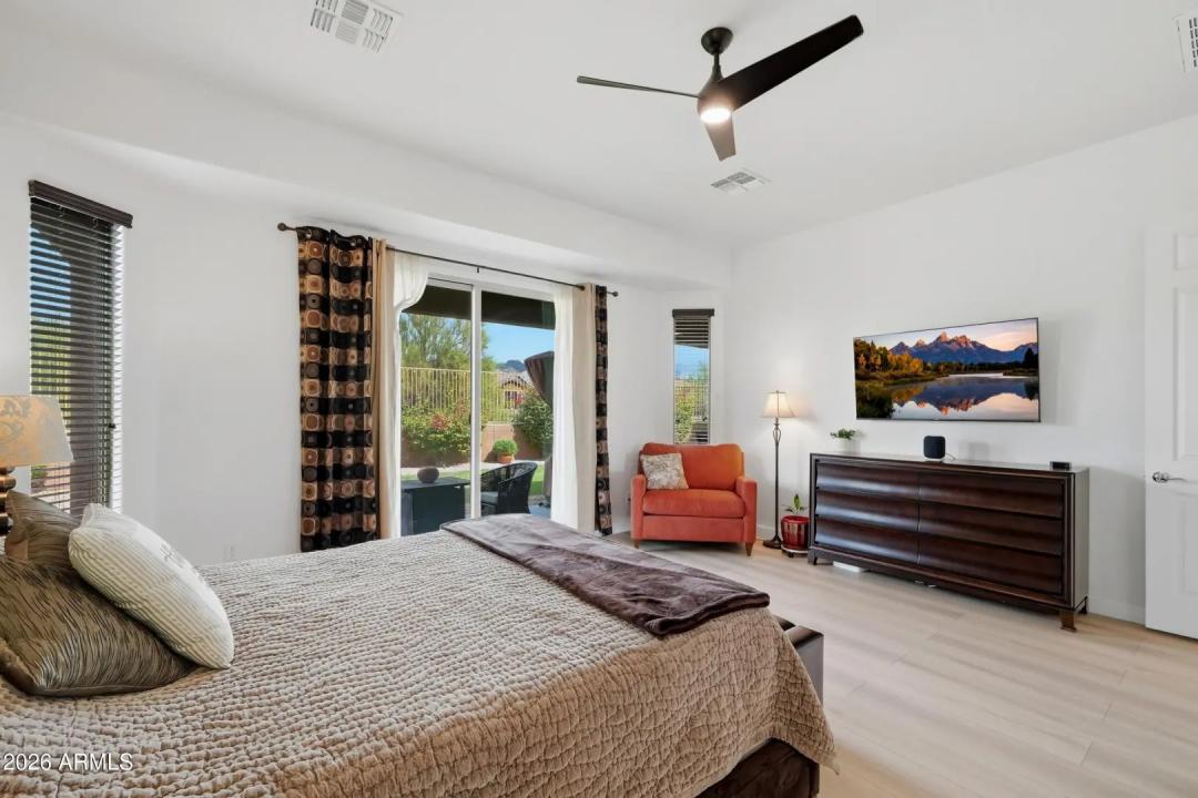 Real Estate Picture 38