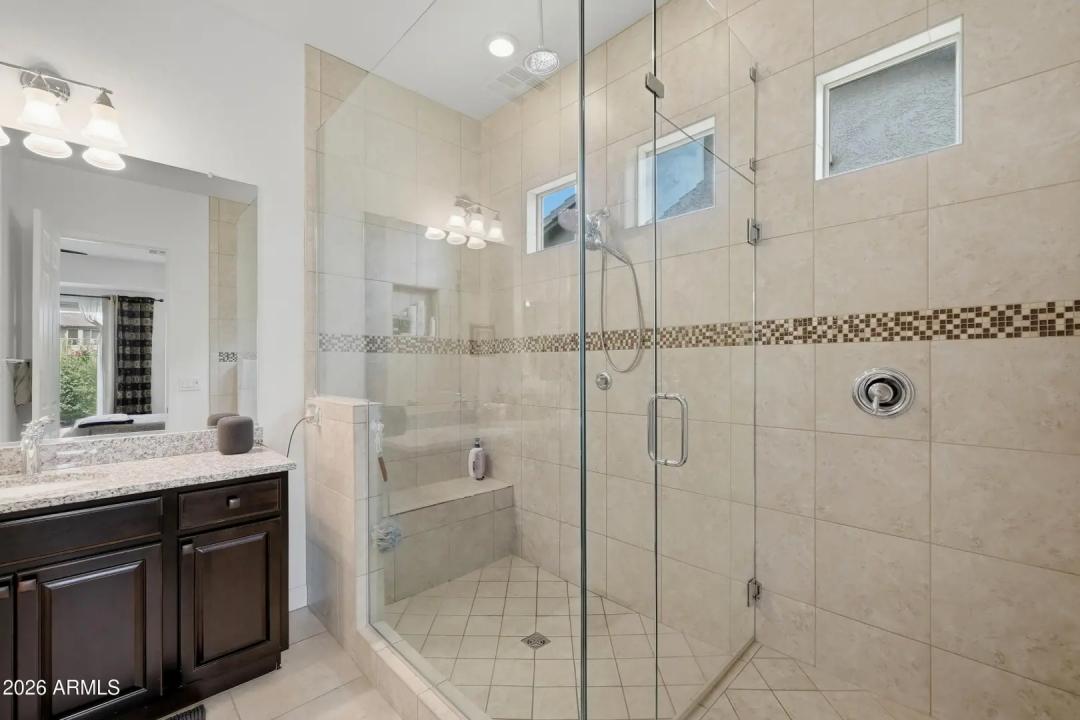 Real Estate Picture 42