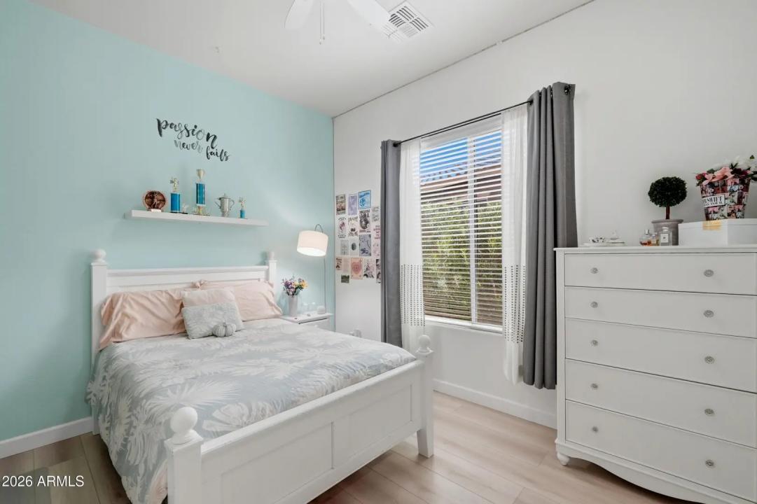 Real Estate Picture 49