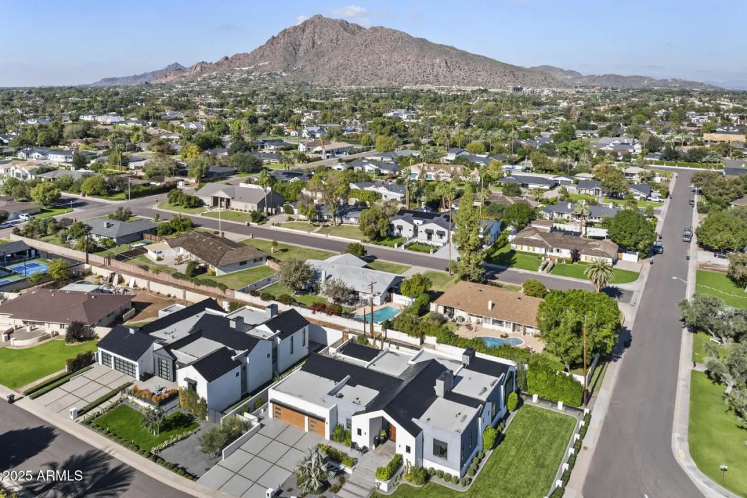 Real Estate Picture 27