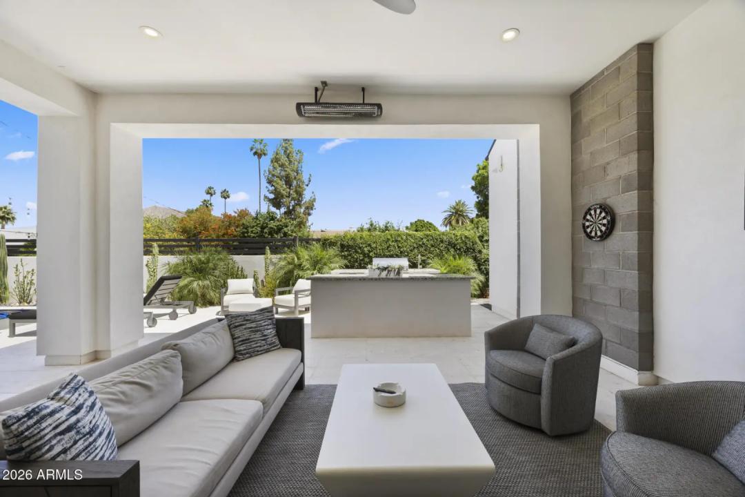 Real Estate Picture 23