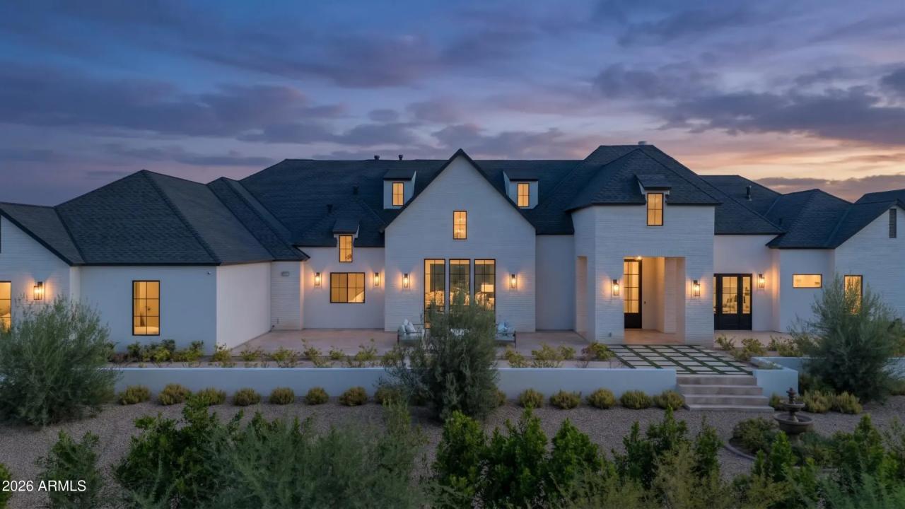 10229 N 64th Street Paradise Valley AZ 85253