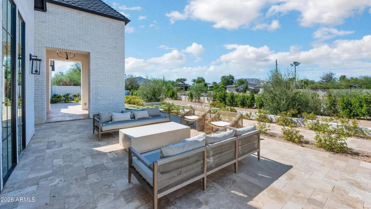 Real Estate Picture 53