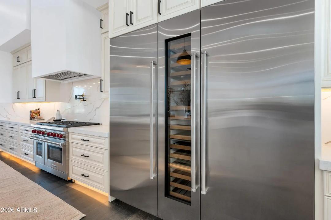 Real Estate Picture 17