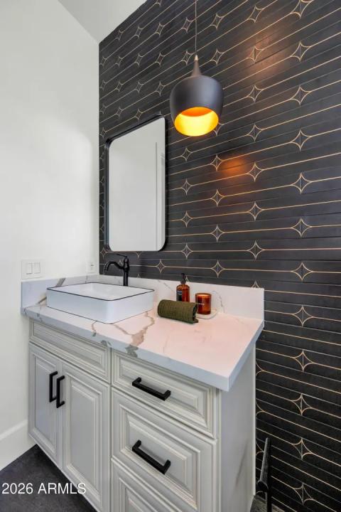 Real Estate Picture 21