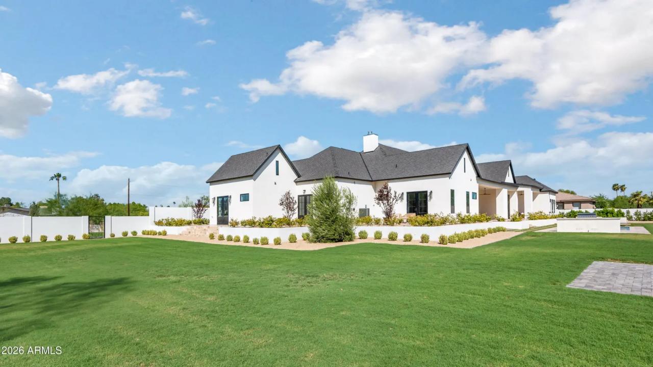 Real Estate Picture 60