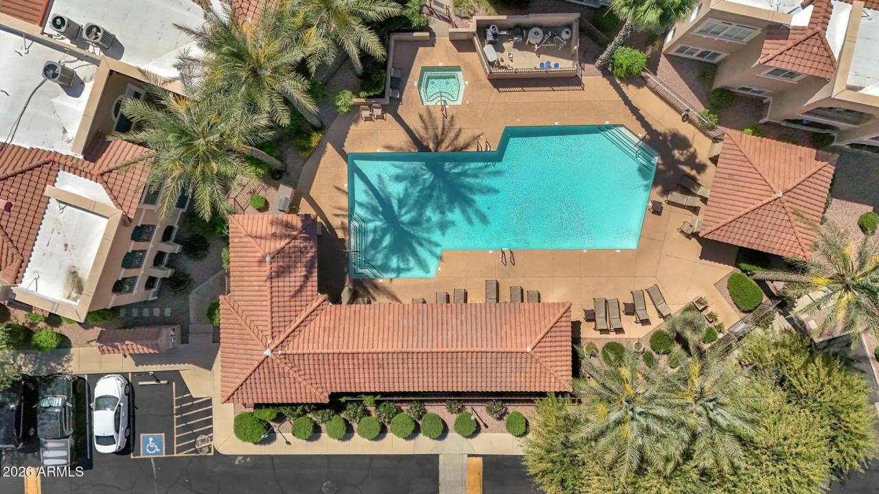 Real Estate Picture 5