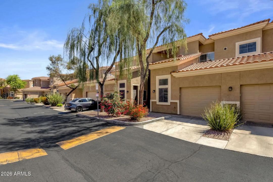 Real Estate Picture 11