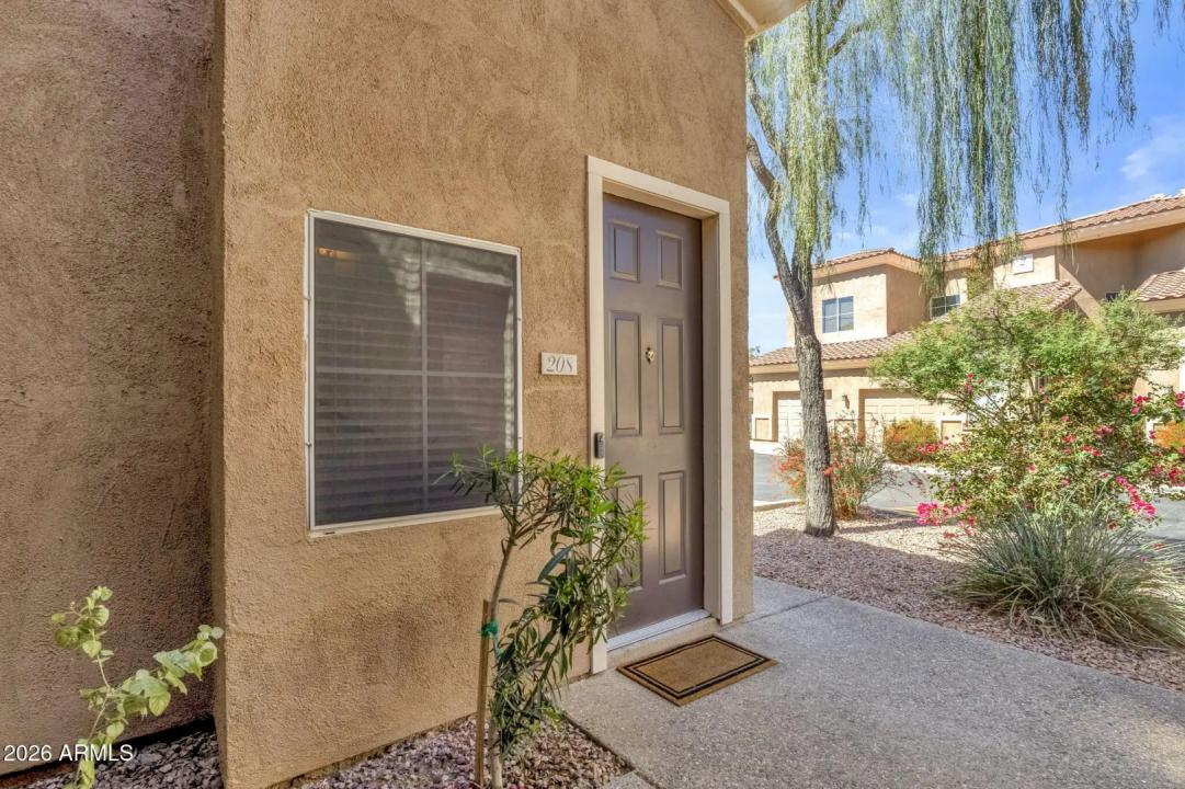 Real Estate Picture 14