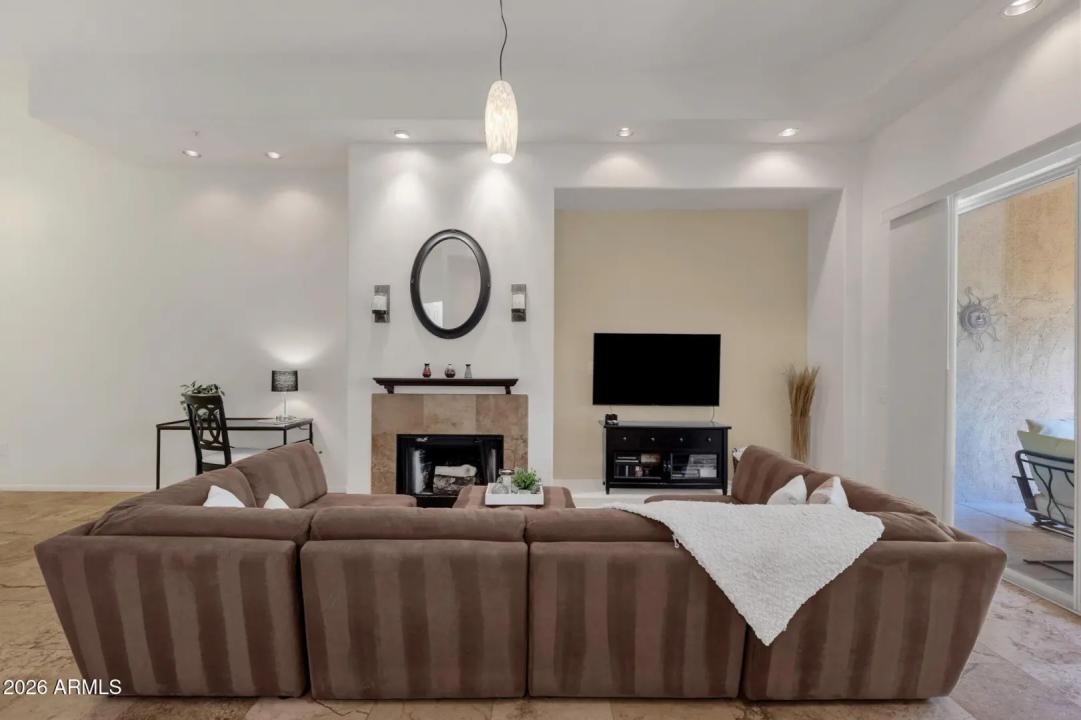 Real Estate Picture 24