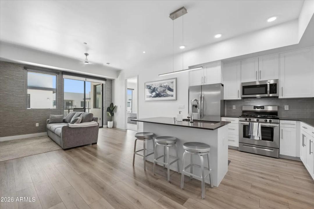 Real Estate Picture 1