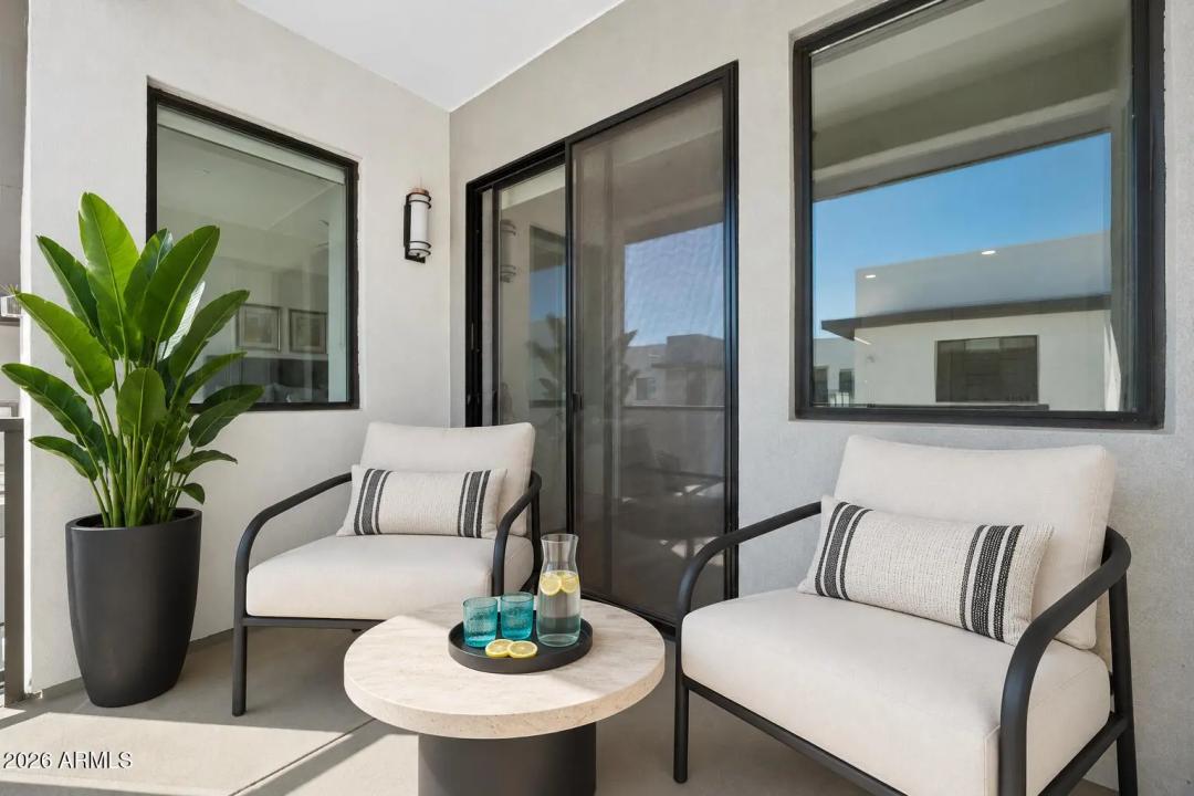 Real Estate Picture 15