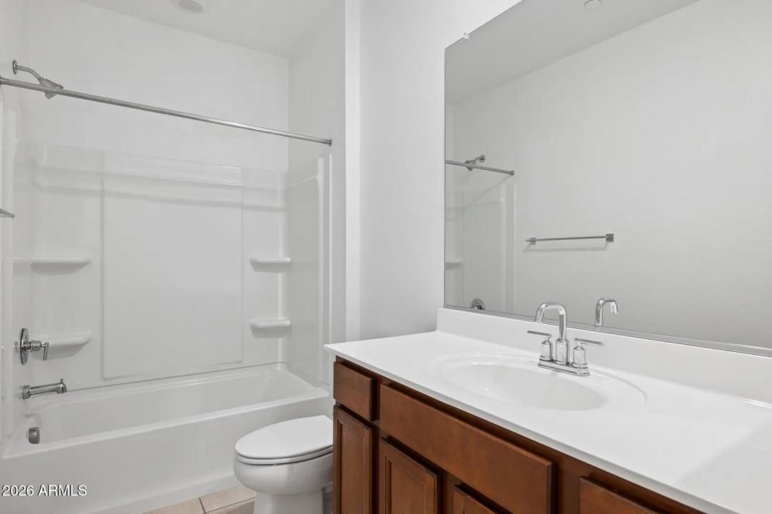Real Estate Picture 15