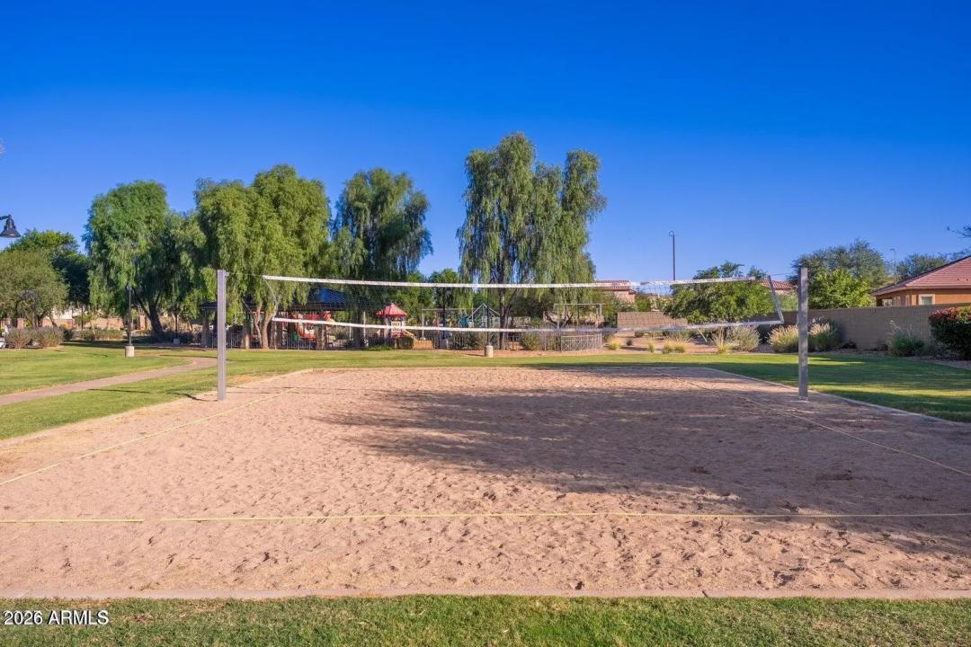 Real Estate Picture 21