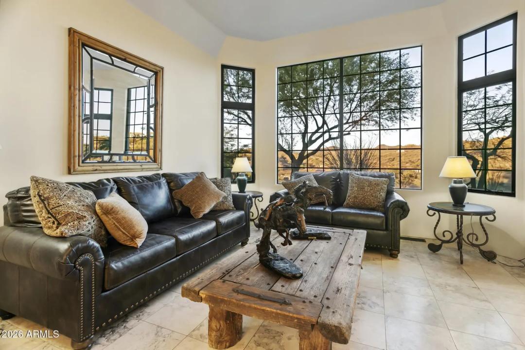 Real Estate Picture 9