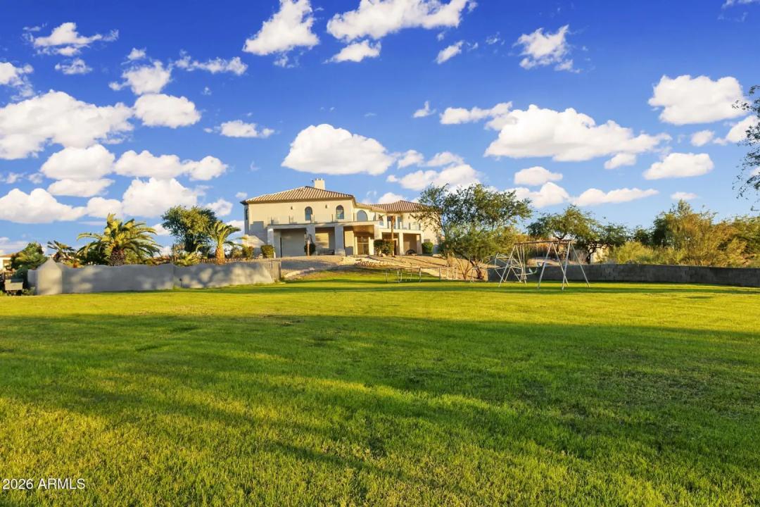 Real Estate Picture 32