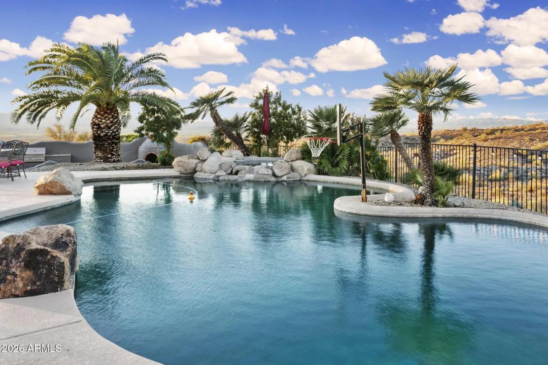 Real Estate Picture 27