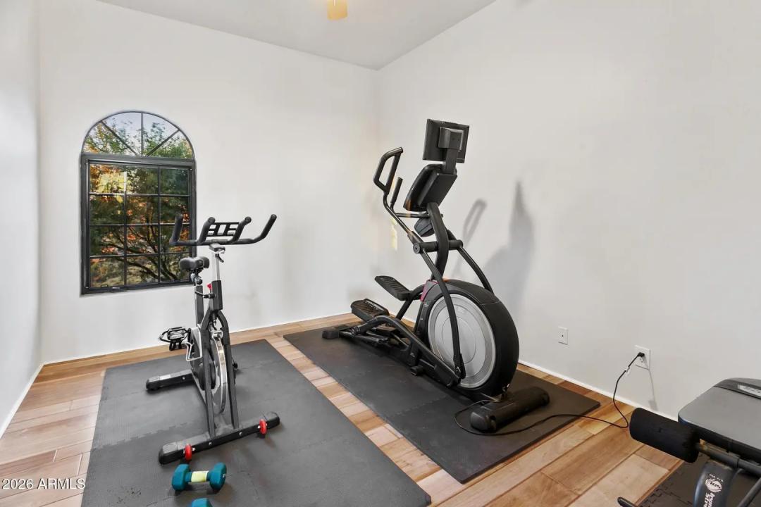 Real Estate Picture 17