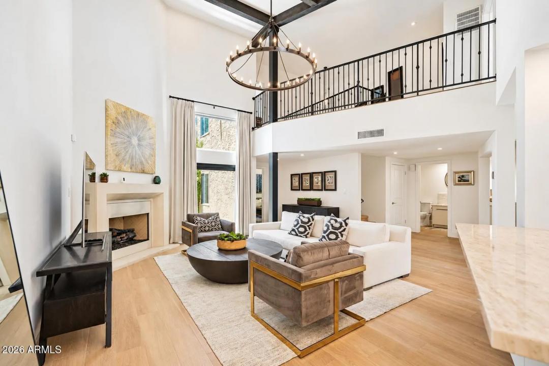Real Estate Picture 2