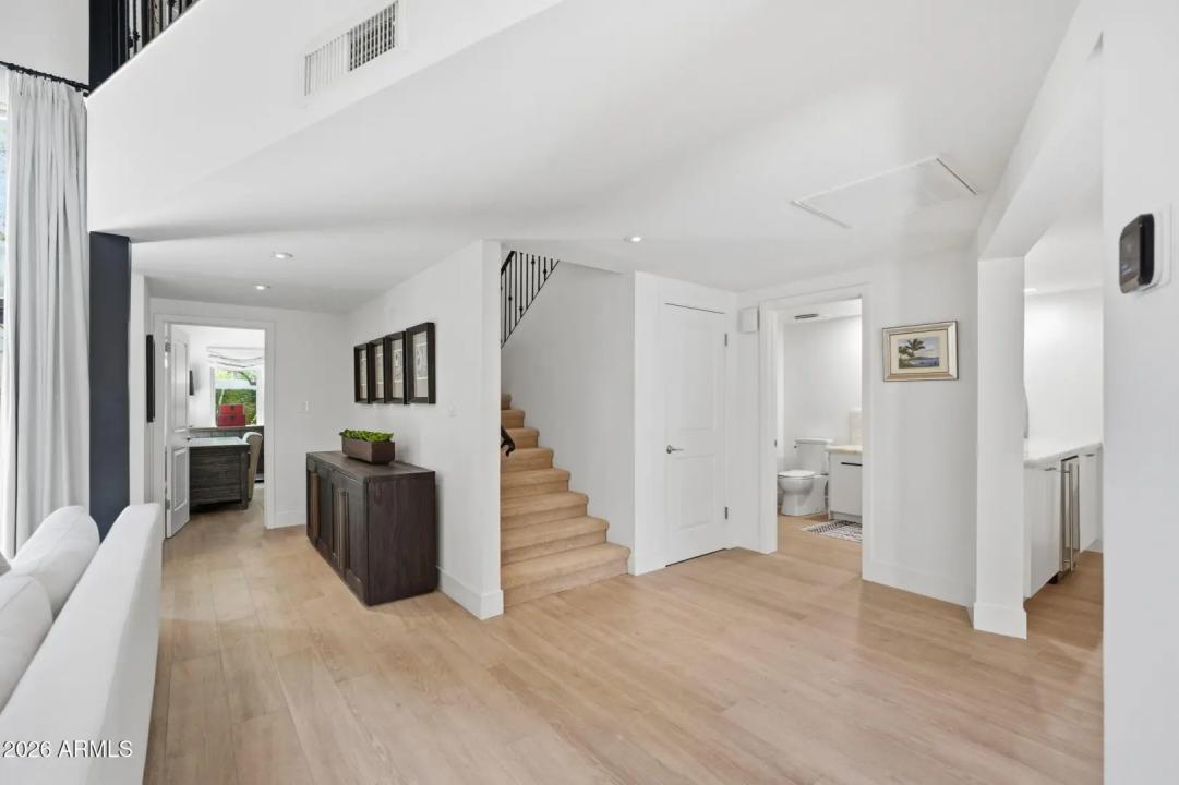 Real Estate Picture 21