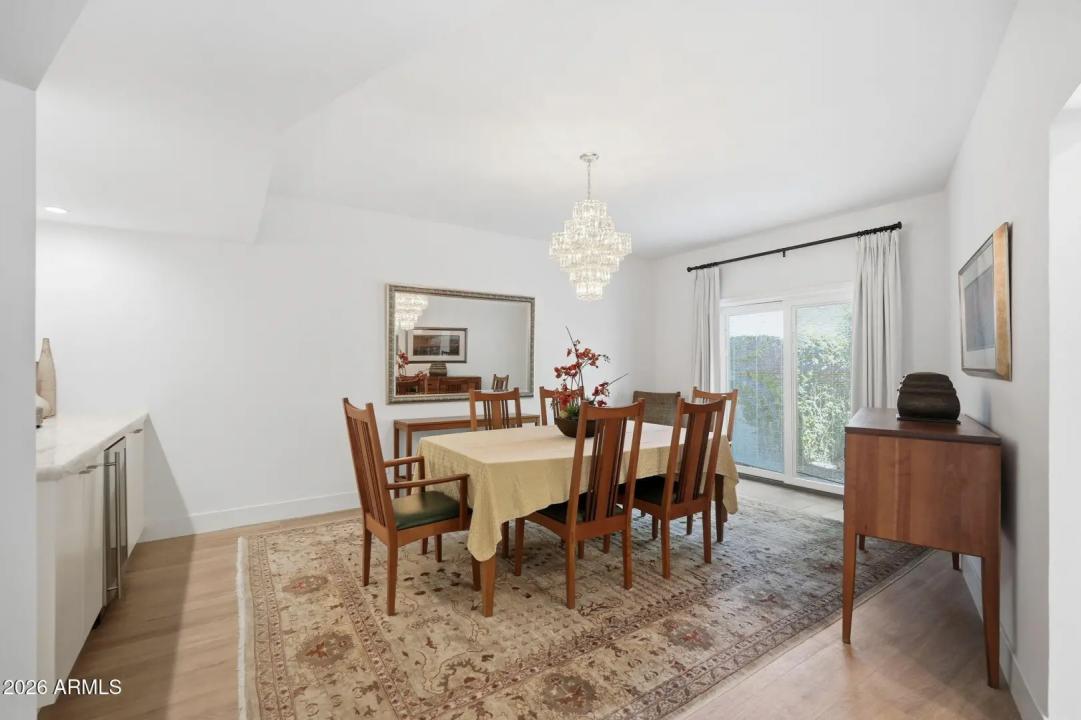 Real Estate Picture 15