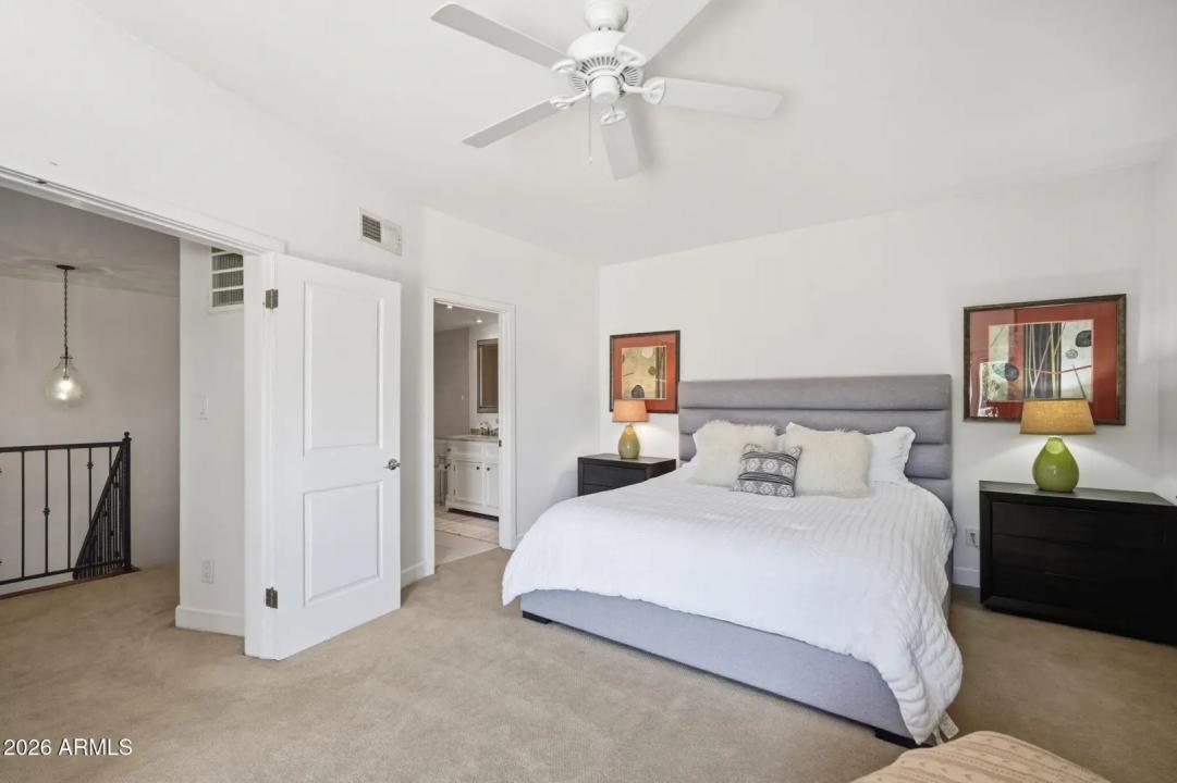 Real Estate Picture 23