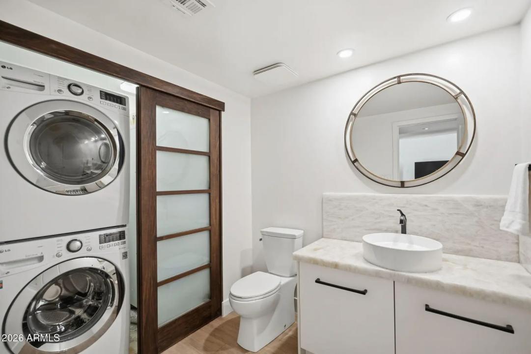 Real Estate Picture 17