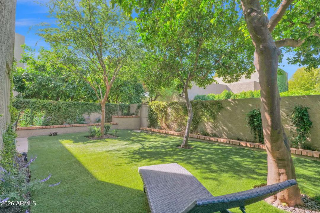 Real Estate Picture 30