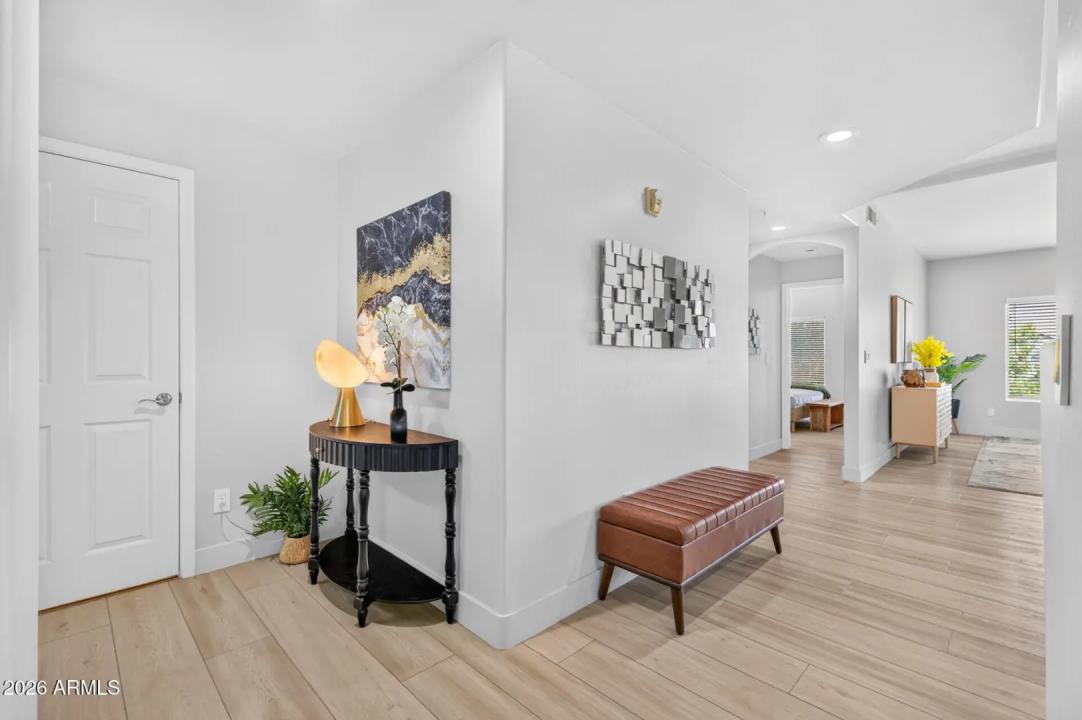 Real Estate Picture 5