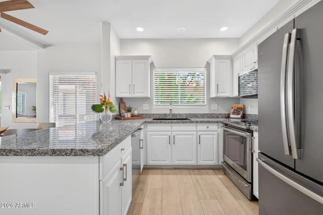 Real Estate Picture 10