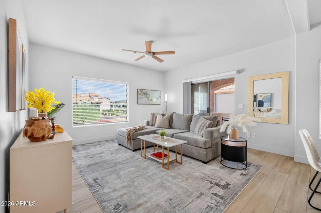 Real Estate Picture 16