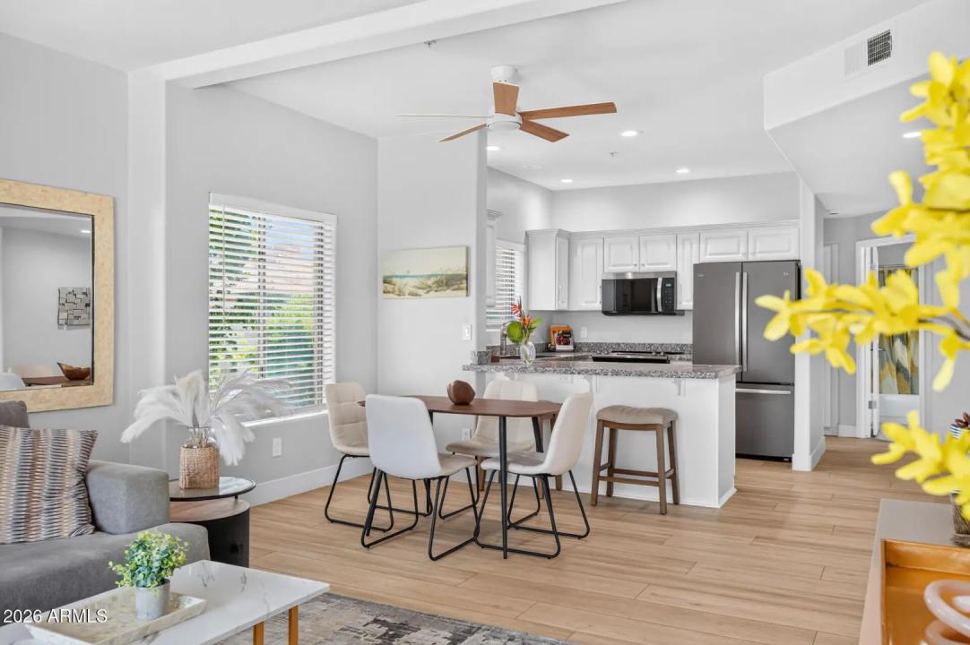 Real Estate Picture 20