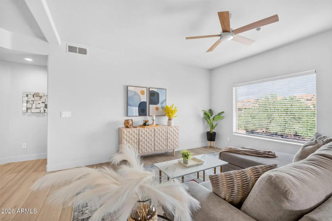 Real Estate Picture 21