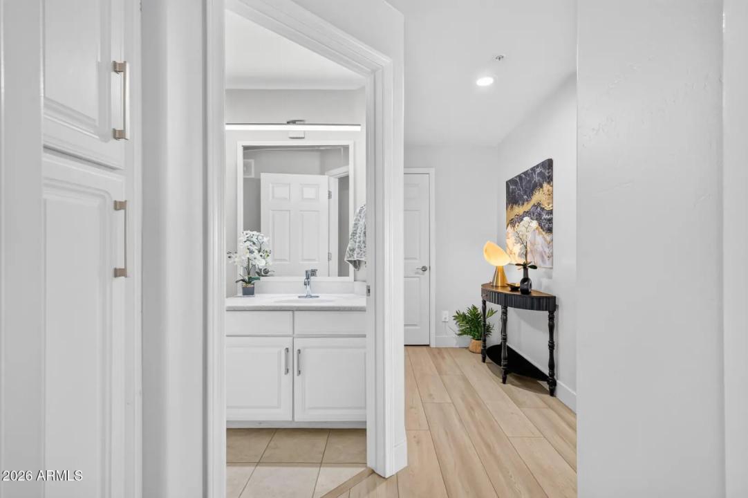 Real Estate Picture 33