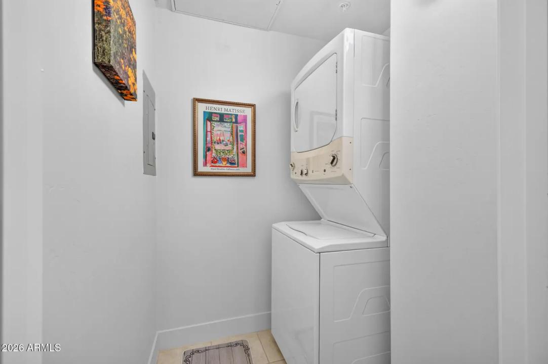 Real Estate Picture 35