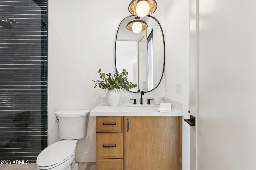 Real Estate Picture 30