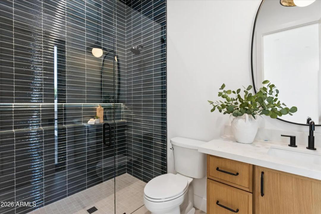 Real Estate Picture 29