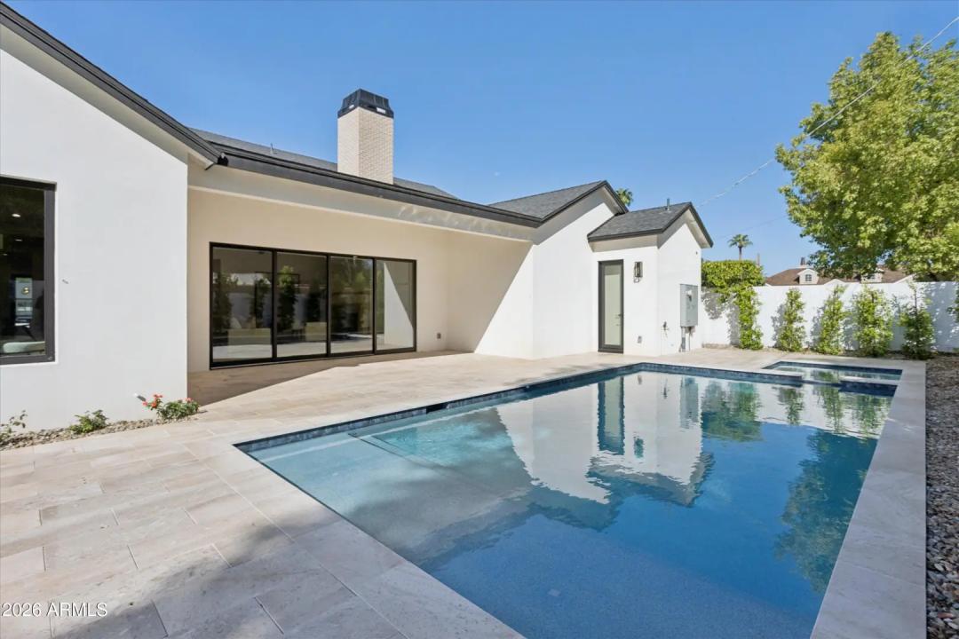 Real Estate Picture 38
