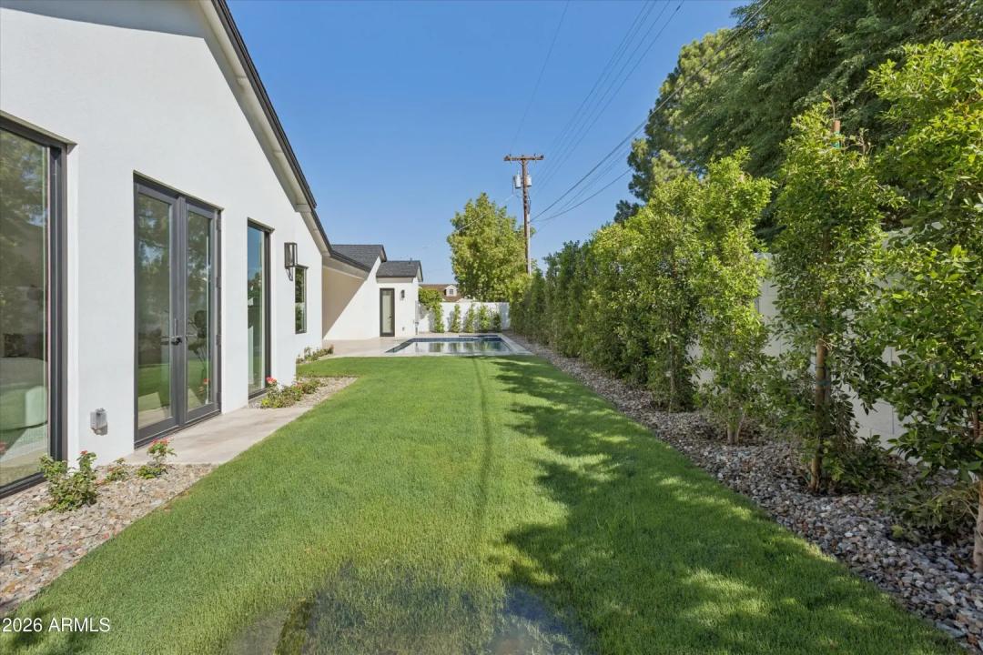 Real Estate Picture 37