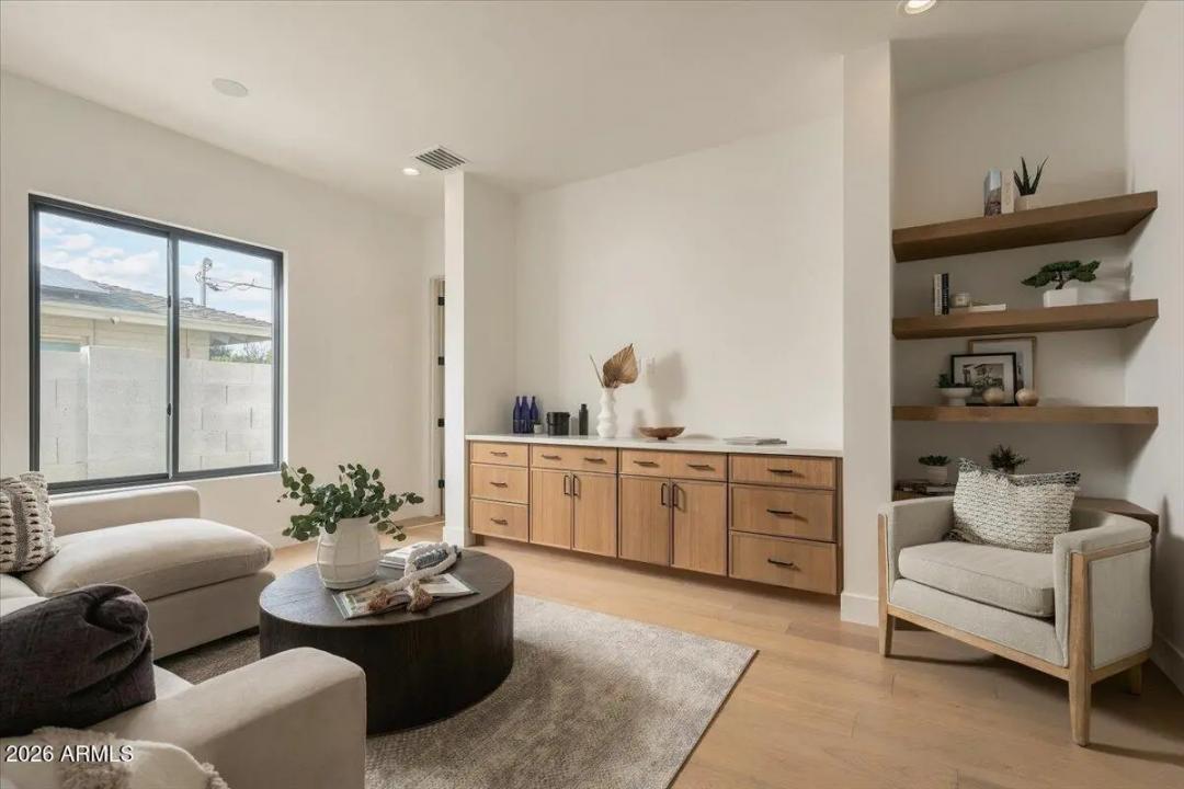 4510 E CALLE TUBERIA Phoenix AZ 85018 Picture 32.