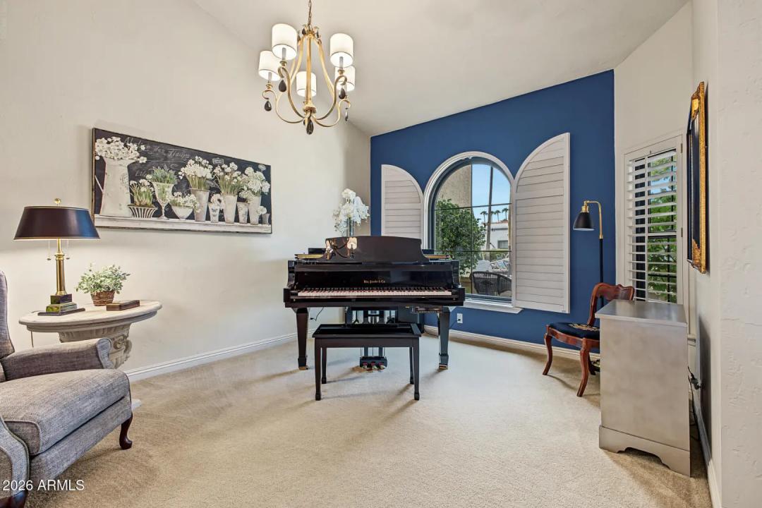 Real Estate Picture 15